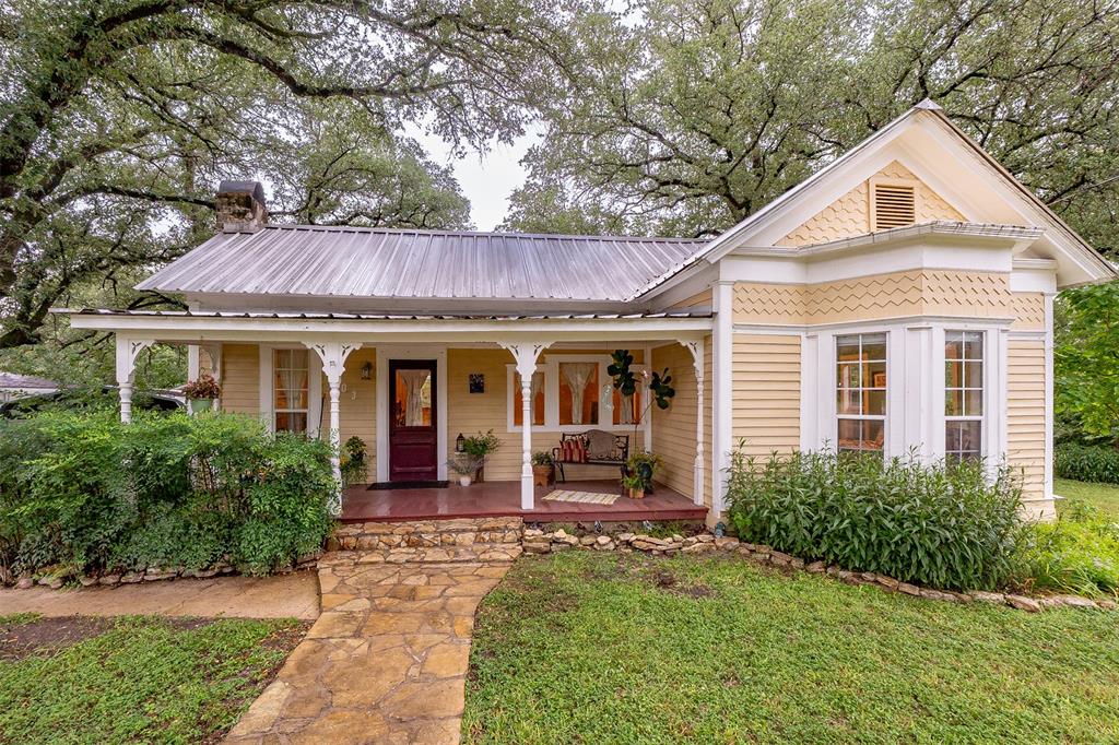303 Mclain Street Property Photo 1