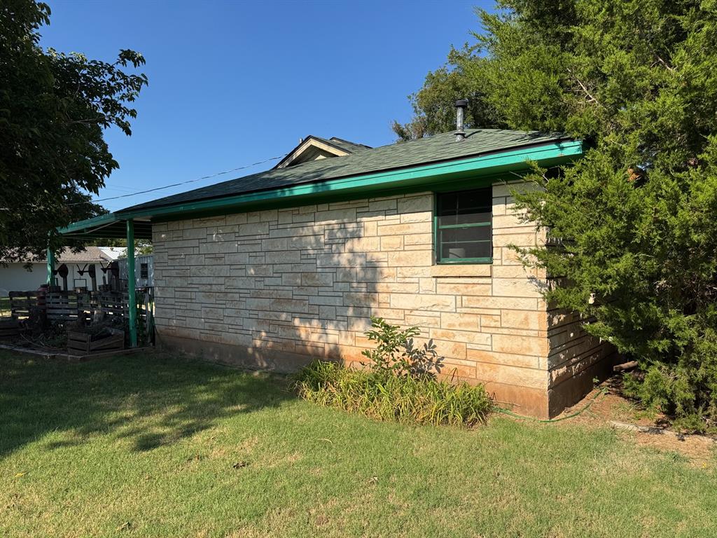 1012 W Custer Street Property Photo 4