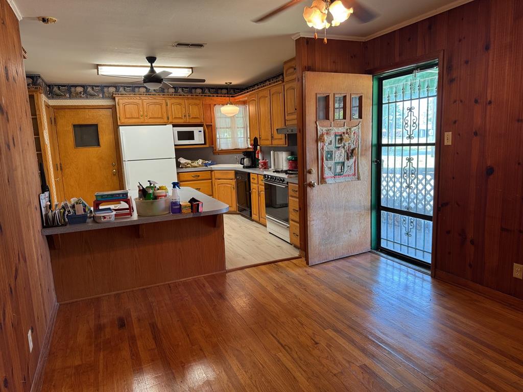 1012 W Custer Street Property Photo 10