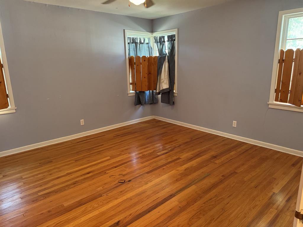 1012 W Custer Street Property Photo 16