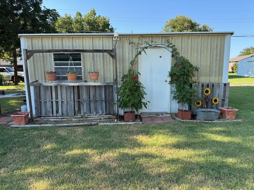 1012 W Custer Street Property Photo 19