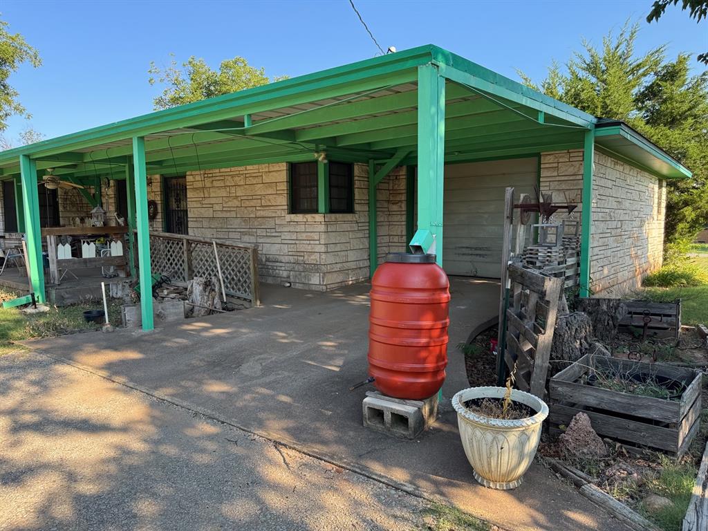 1012 W Custer Street Property Photo 20