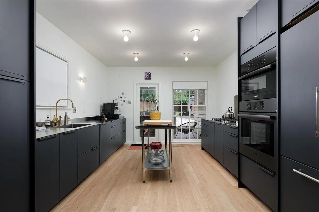 2045 Lauraette Drive