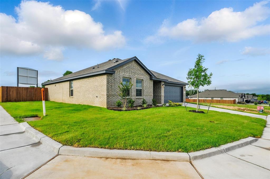 1401 Quail Creek Drive Property Photo 1