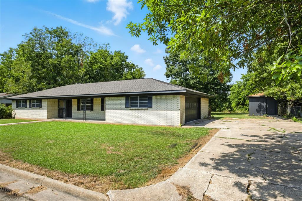 115 Horseshoe Drive