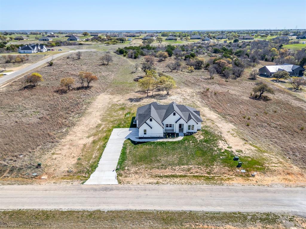240 Latigo Way Property Photo 6