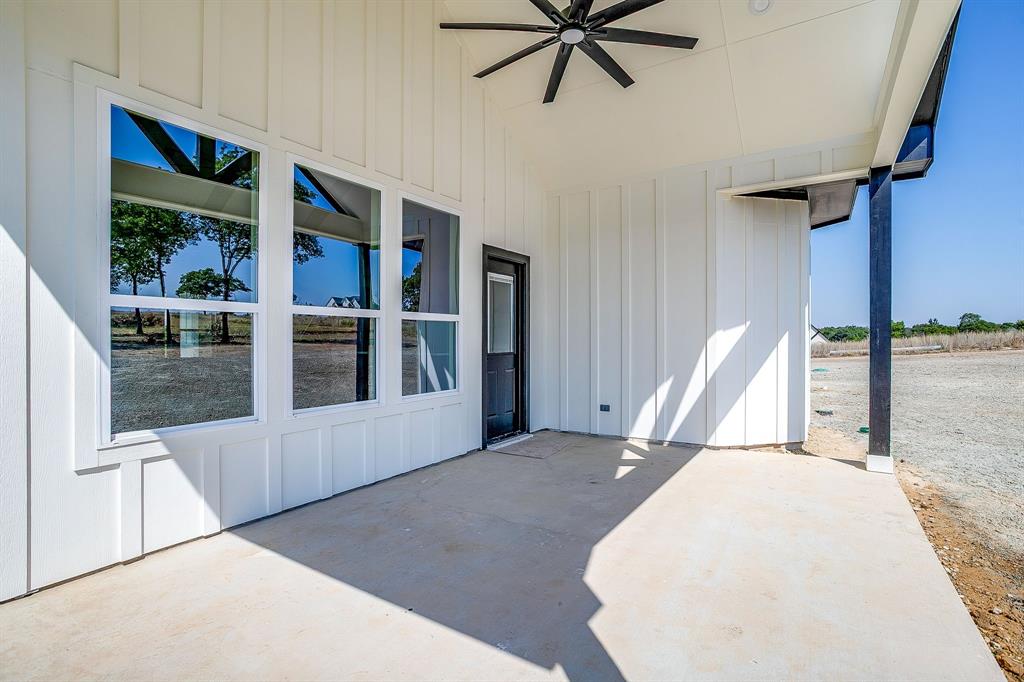 240 Latigo Way Property Photo 35