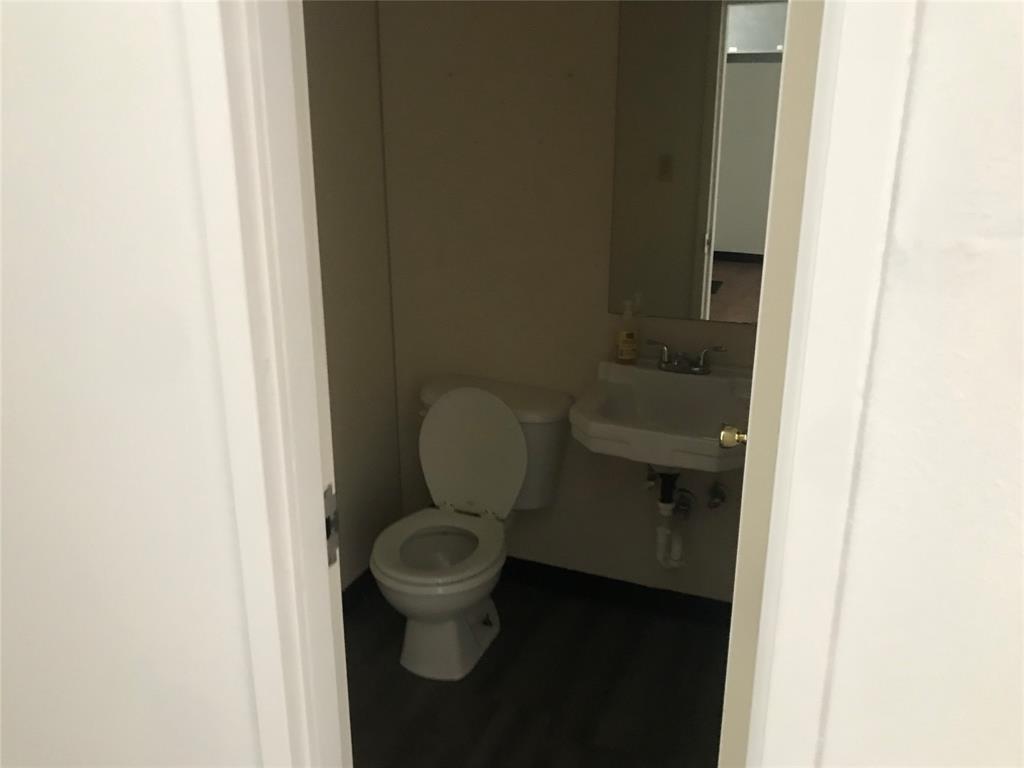 2508 S 7th Street Property Photo 4