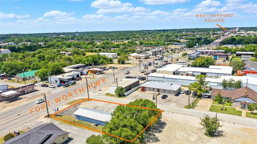 104 N Line Street Property Photo 1