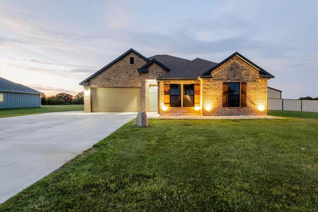 940 Kite Road Property Photo 1