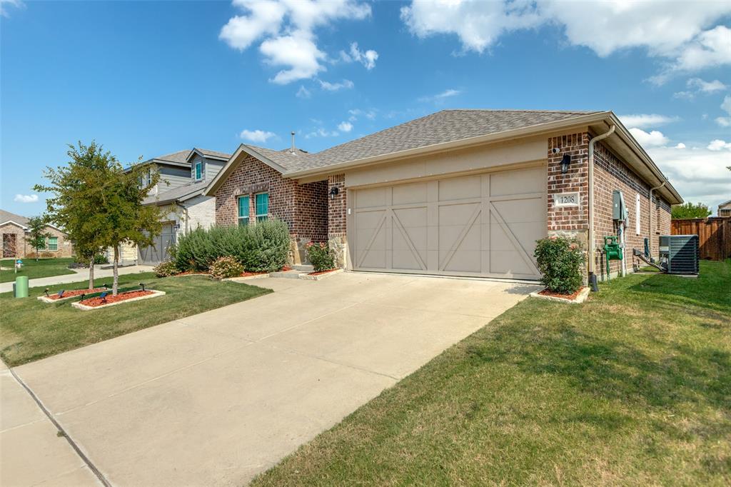 1208 Johnson Drive Property Photo 2