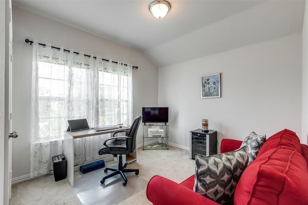 1208 Johnson Drive Property Photo 6