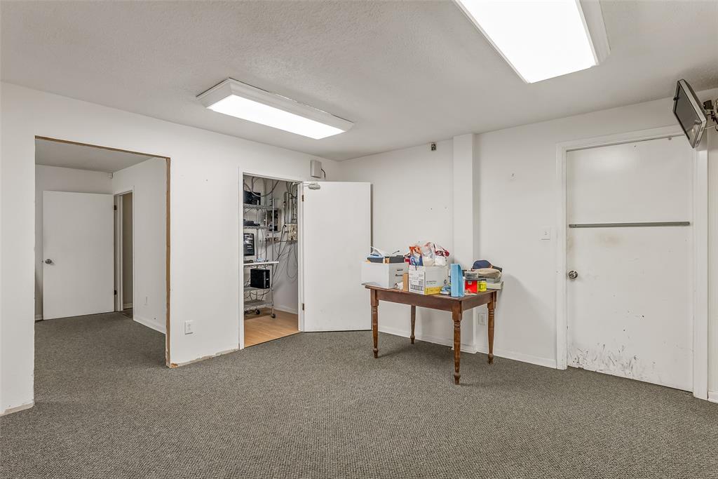 721 Snow Street Property Photo 6