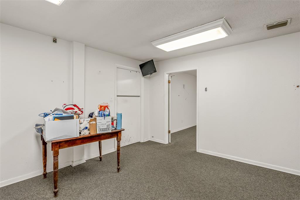 721 Snow Street Property Photo 7