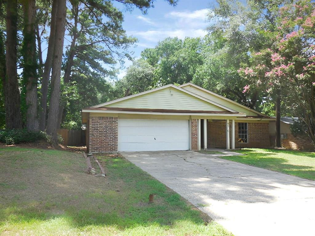 9320 New London Street Property Photo 1