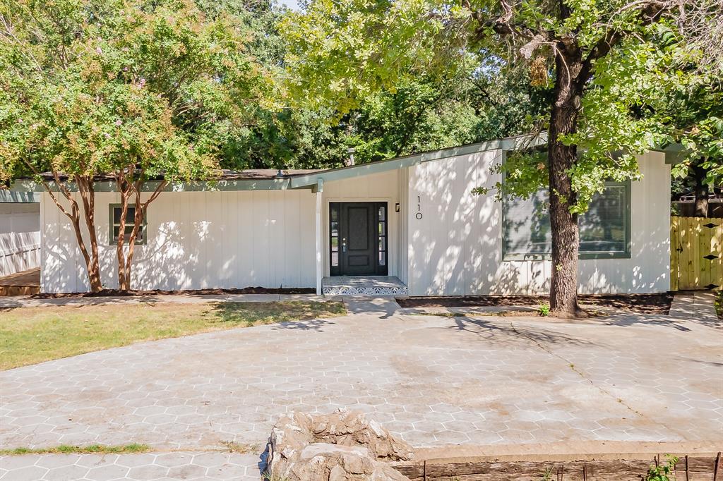 110 Bluebonnet Drive Property Photo 1
