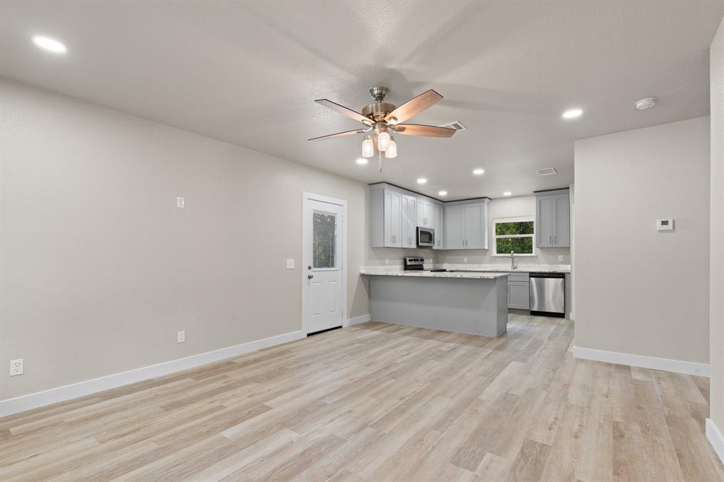 62 Live Oak Street Property Photo 12