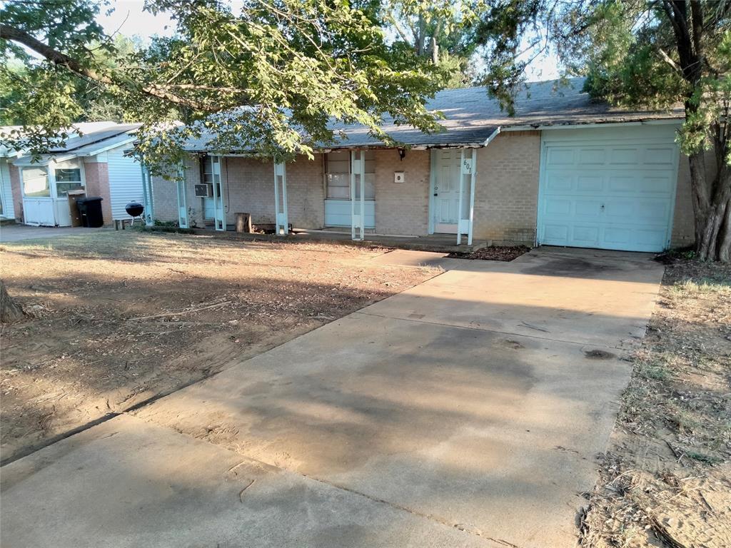 601 Crane Drive Property Photo 1