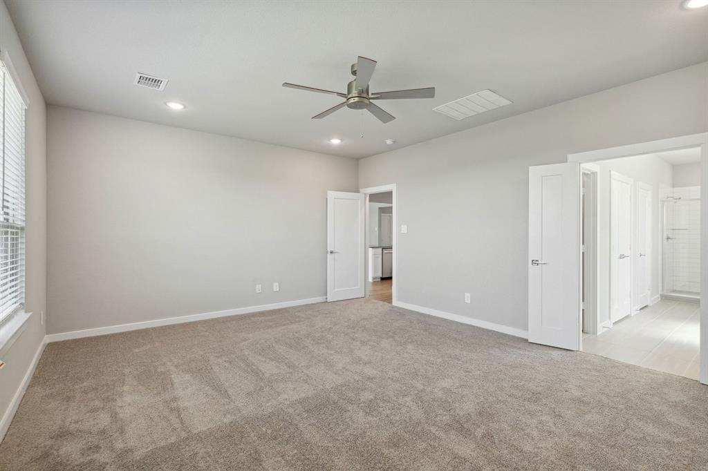 1604 Dropseed Drive Property Photo 12