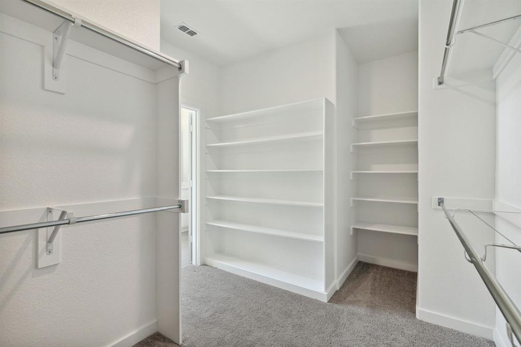 1604 Dropseed Drive Property Photo 15