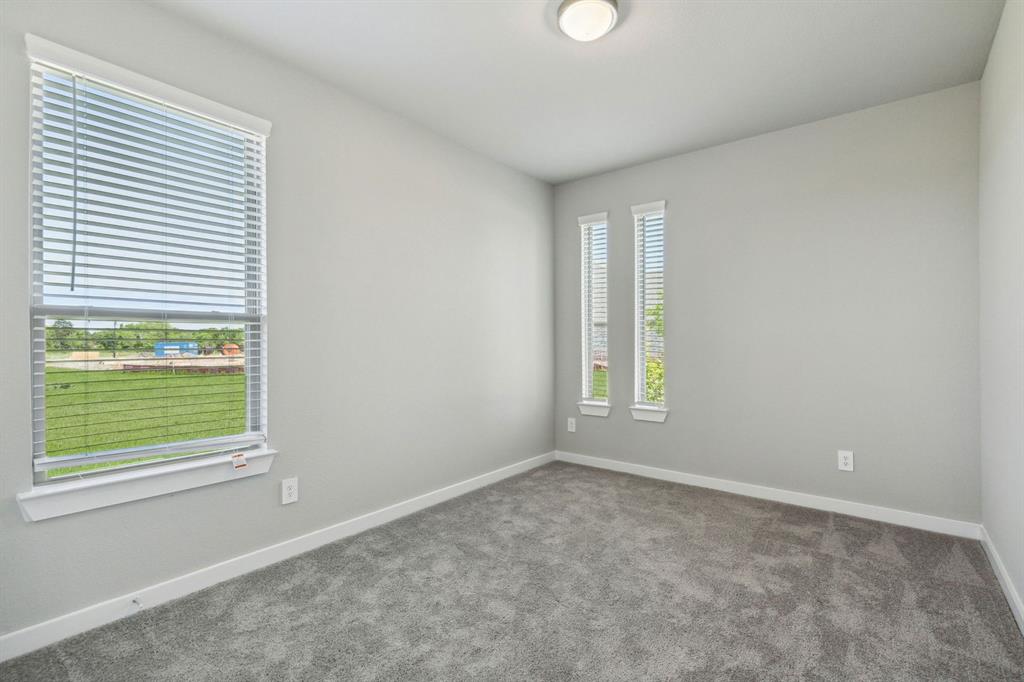 1604 Dropseed Drive Property Photo 21