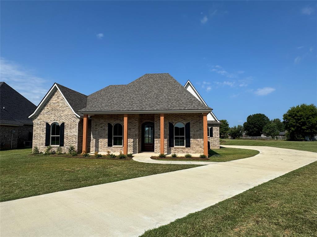 319 Newport Lane Property Photo 1