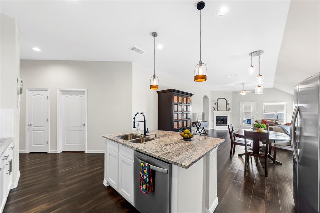 7600 W Fork Lane Property Photo 8