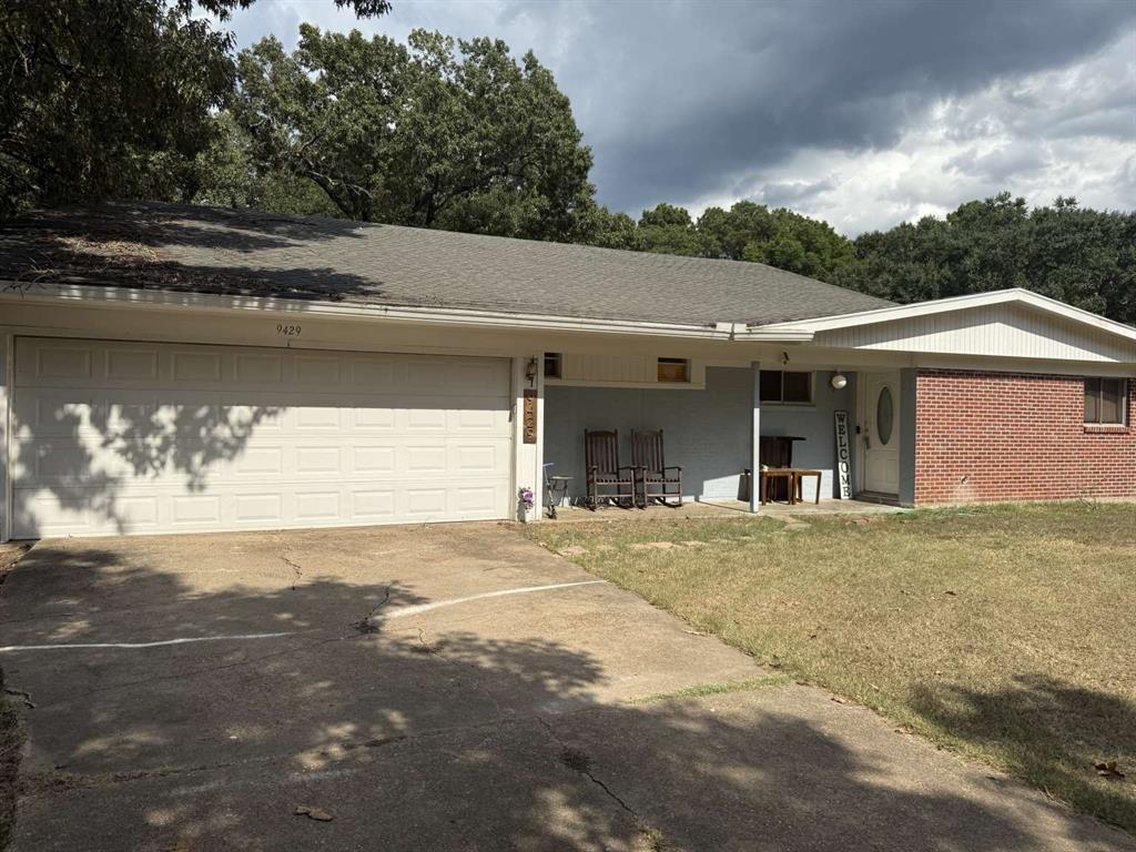 9429 Palmetto Lane Property Photo 1