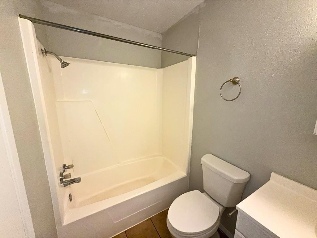 219 Fry Street 12 Property Photo 10