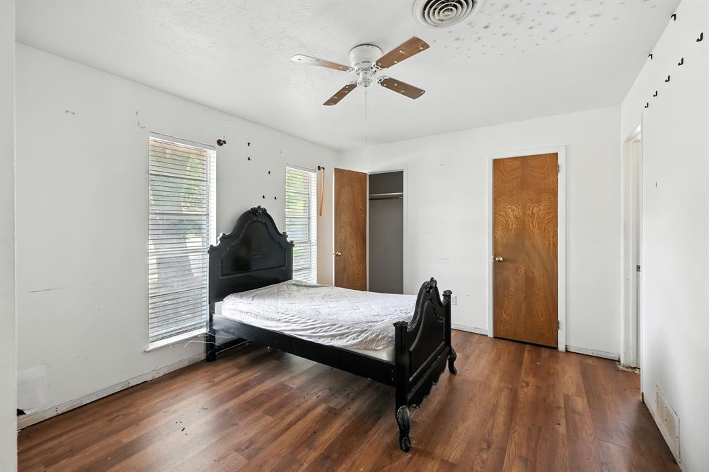 2304 Royal Acres Drive Property Photo 15