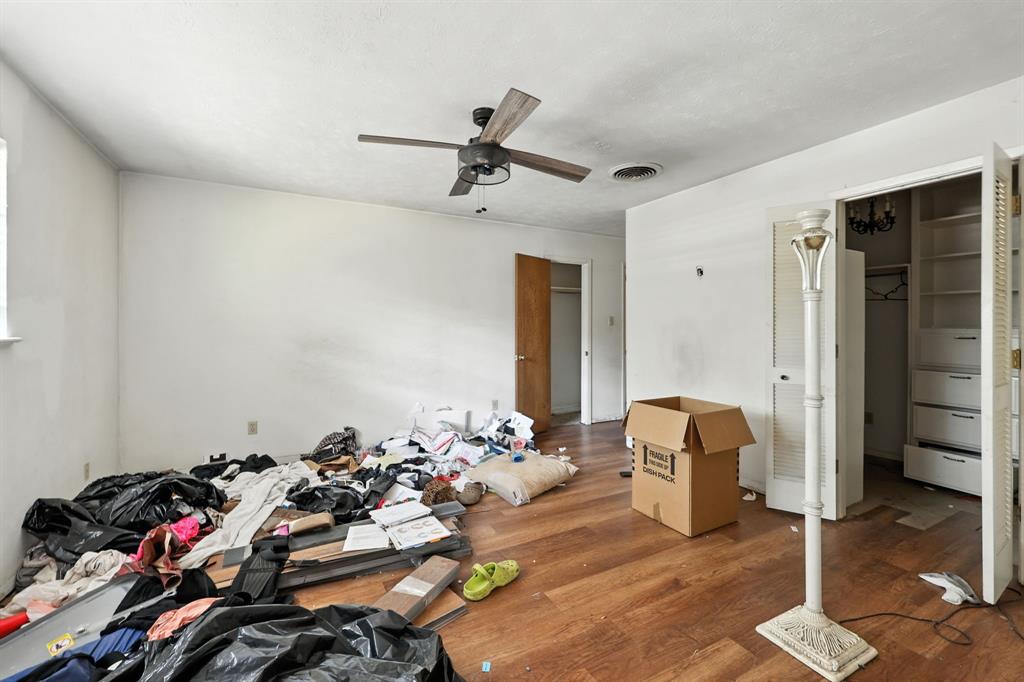 2304 Royal Acres Drive Property Photo 21