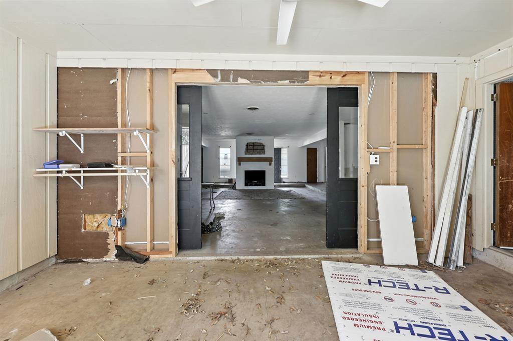 2304 Royal Acres Drive Property Photo 23