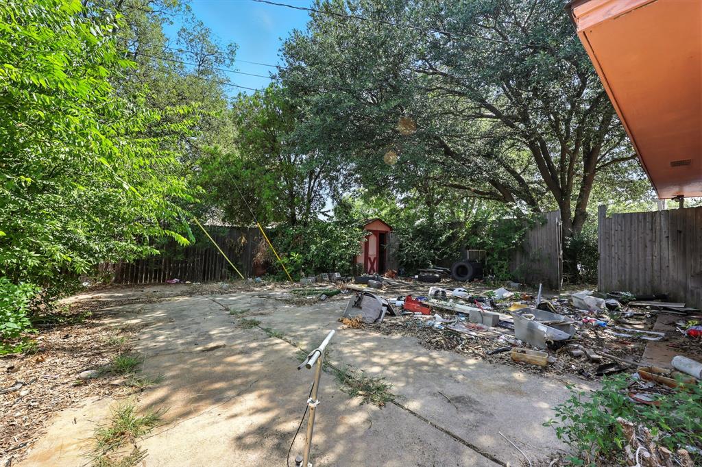 2304 Royal Acres Drive Property Photo 24