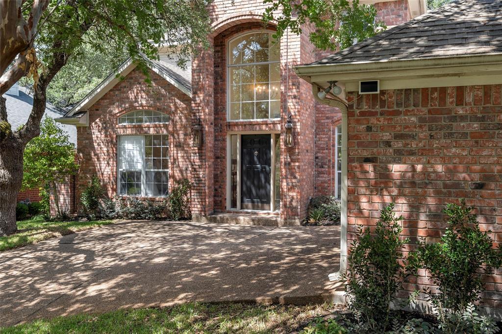 200 Wellington Drive Property Photo 1