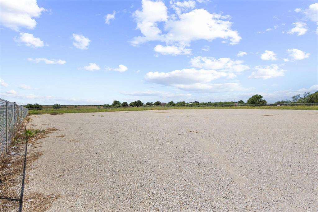 11416 Hames Road Property Photo 3