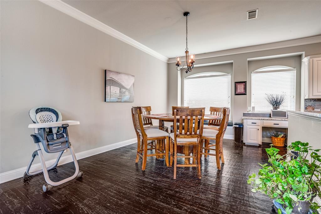 1221 Bridgeway Lane Property Photo 4