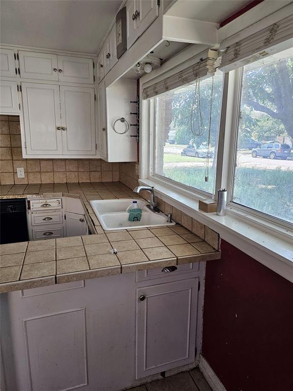 2215 Locust Street Property Photo 2