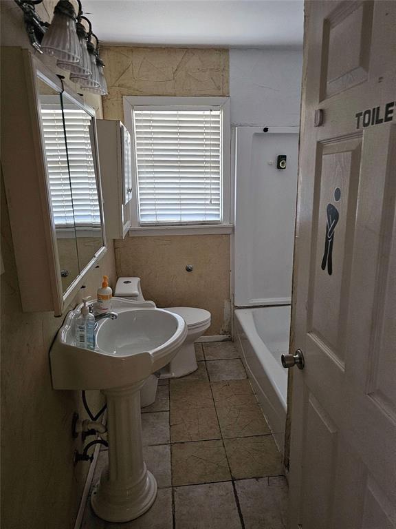 2215 Locust Street Property Photo 5