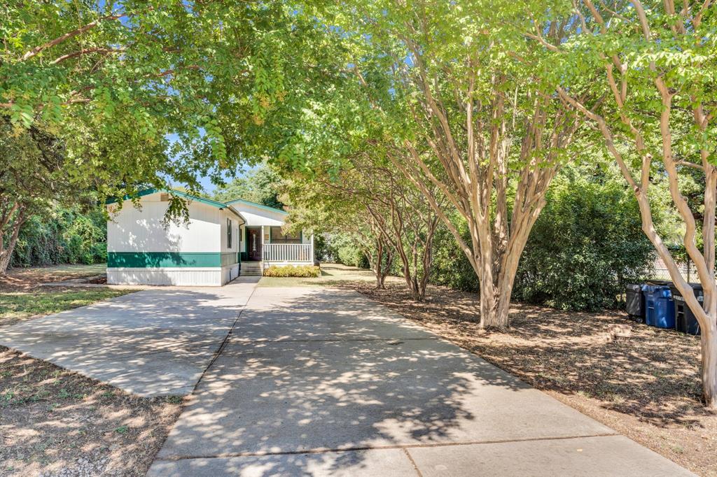 1206 Timberline Court Property Photo 2