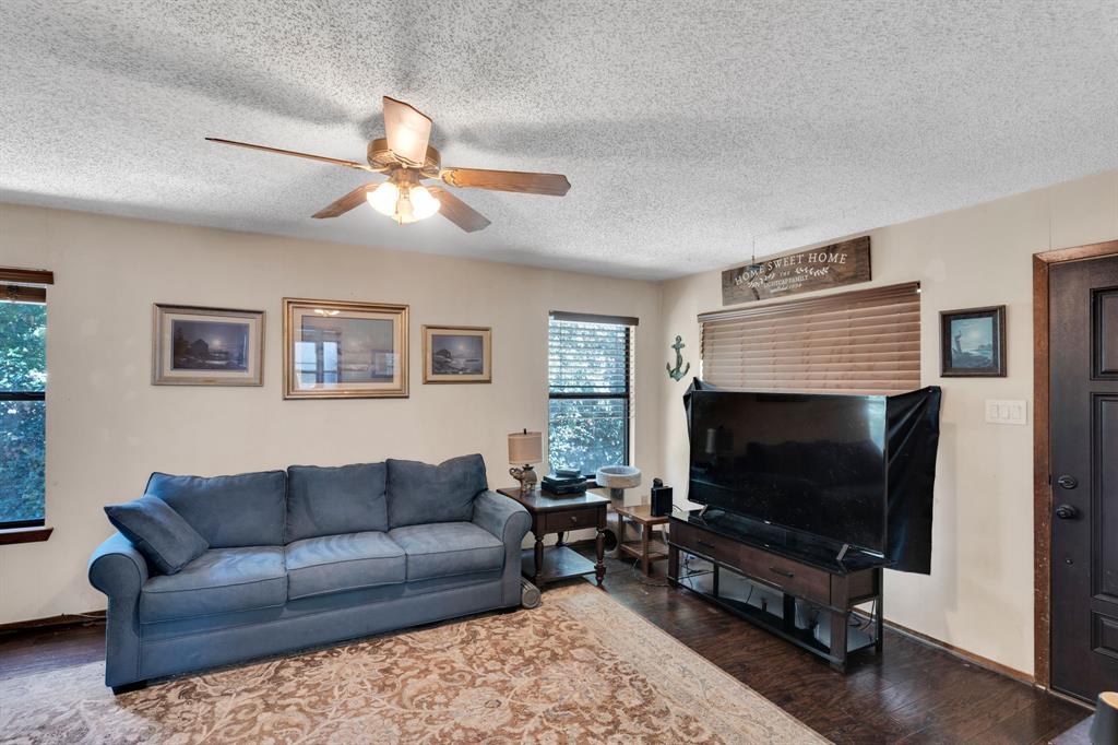 1206 Timberline Court Property Photo 3
