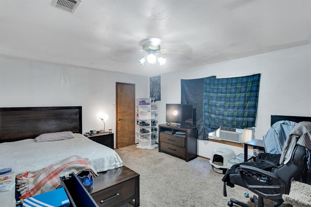 1206 Timberline Court Property Photo 9