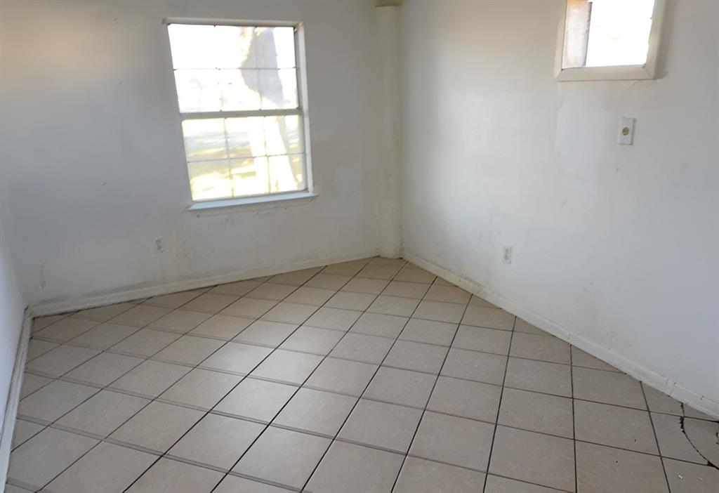 50 N Vivian Stevens Street Property Photo 16