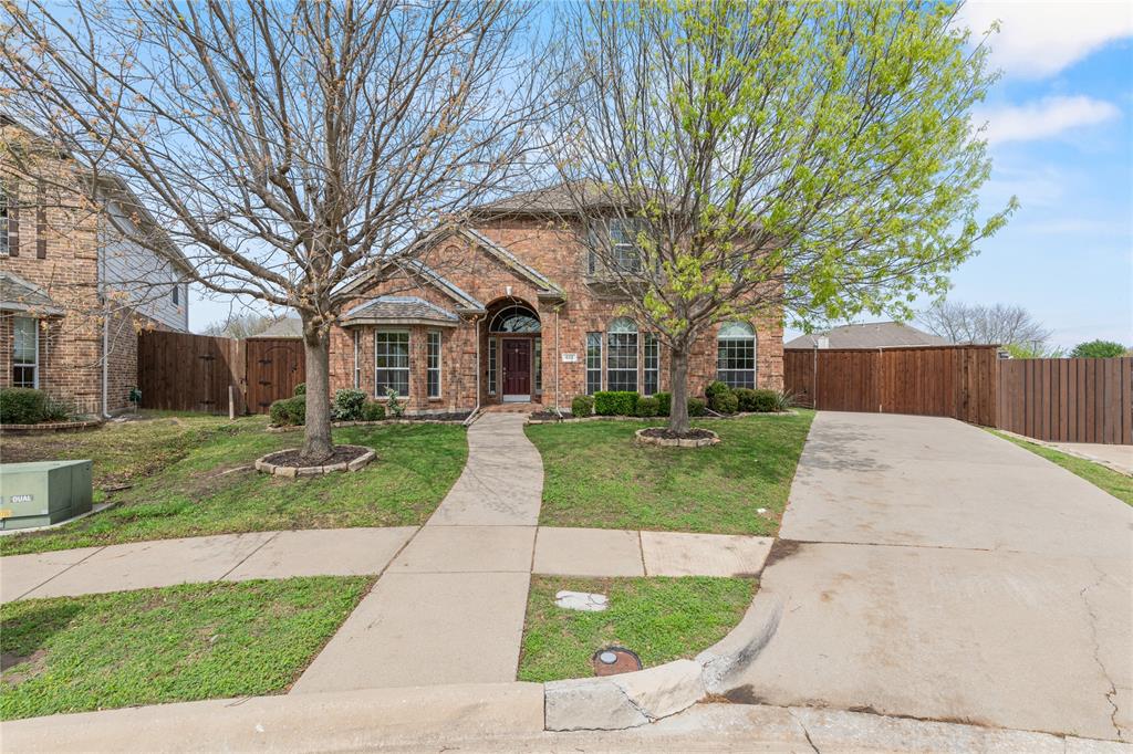 613 Windward Drive Property Photo 1