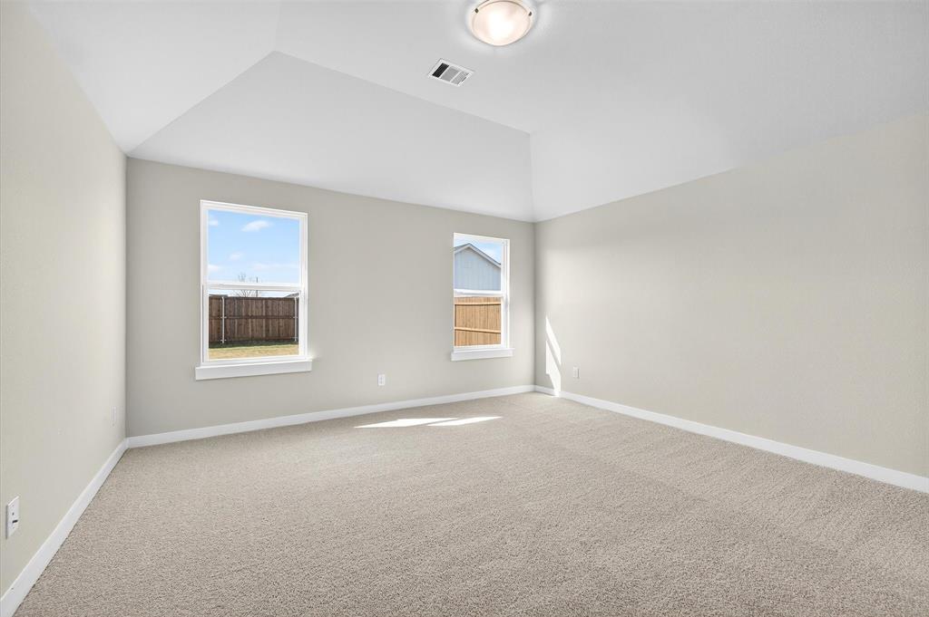 2220 Trailside Drive Property Photo 13