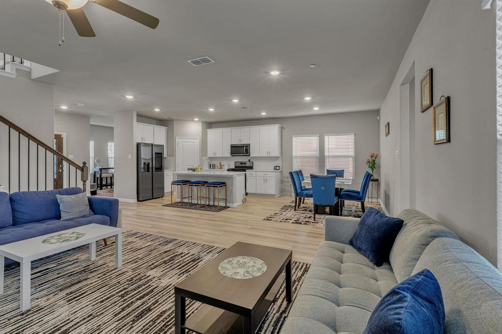 201 Olympus Street Property Photo 6