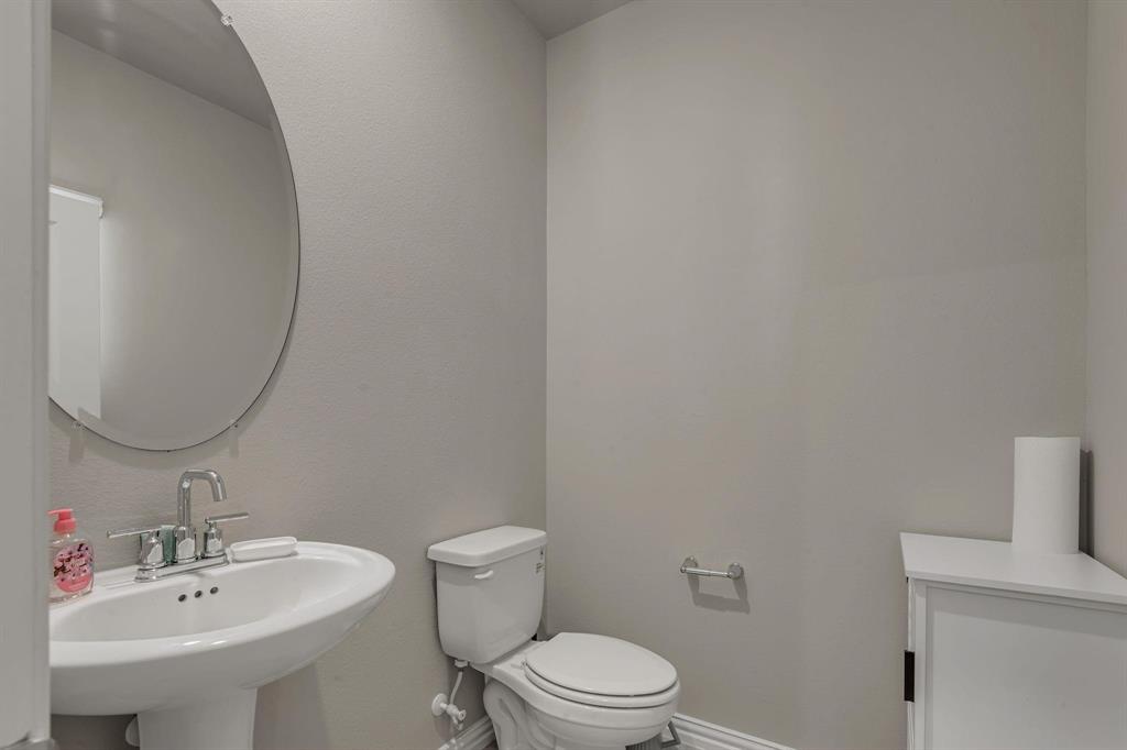 201 Olympus Street Property Photo 23