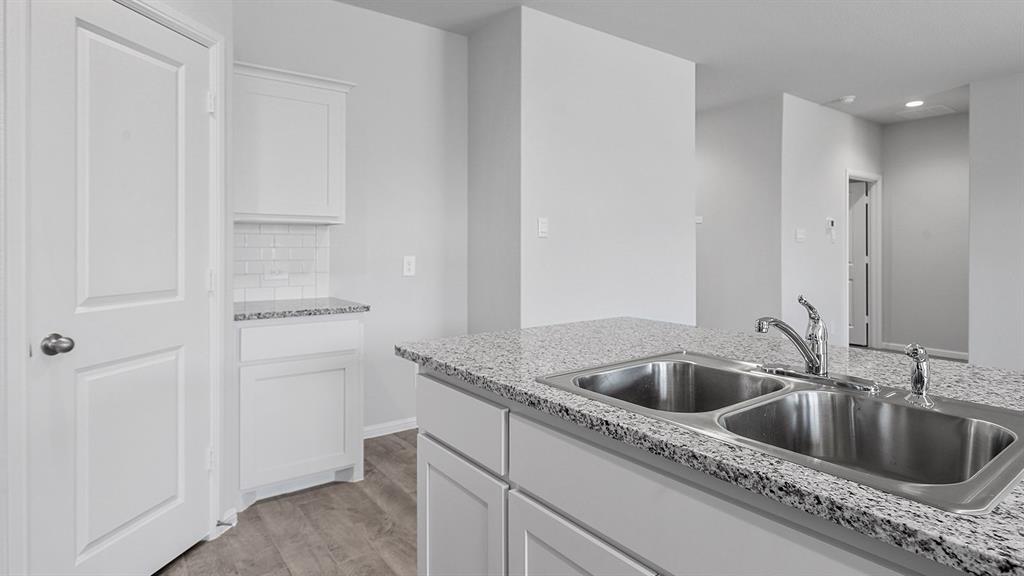 140 Trinity Street Property Photo 7