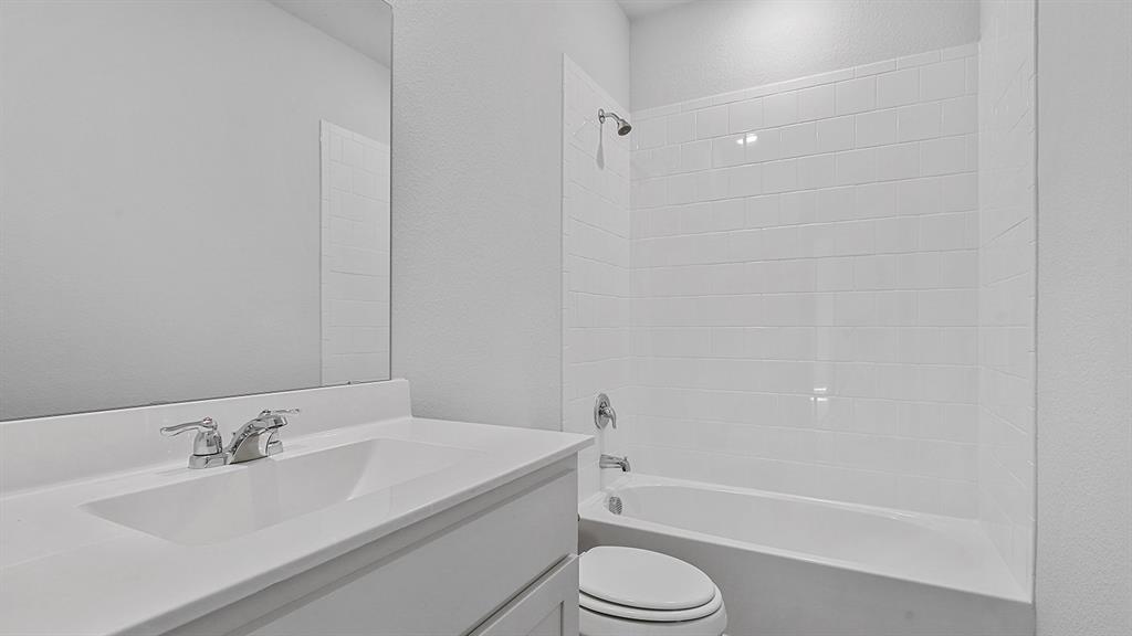 140 Trinity Street Property Photo 30