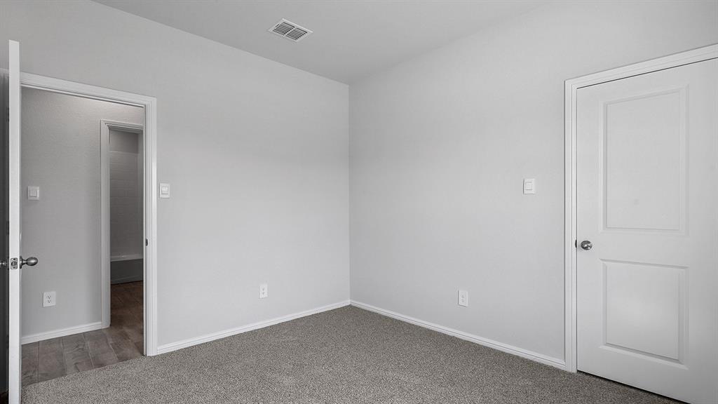 140 Trinity Street Property Photo 33