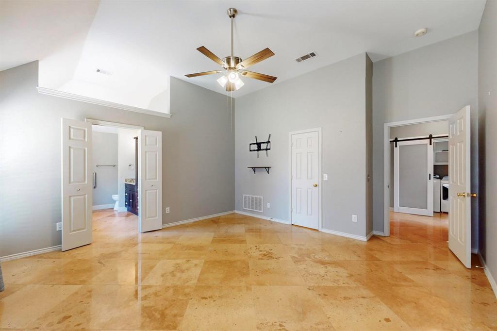 622 Meadowcrest Drive Property Photo 22
